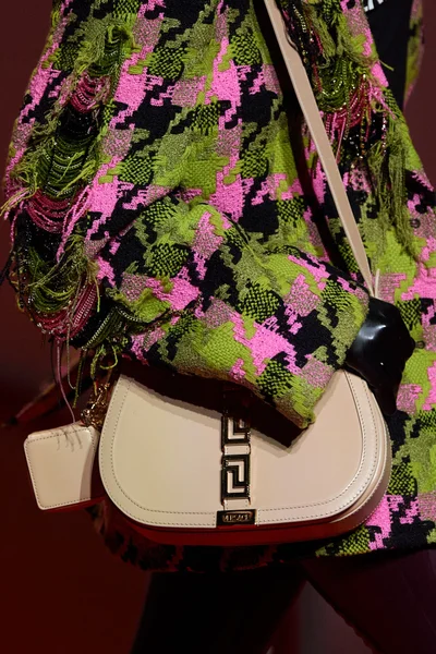 Look 87
